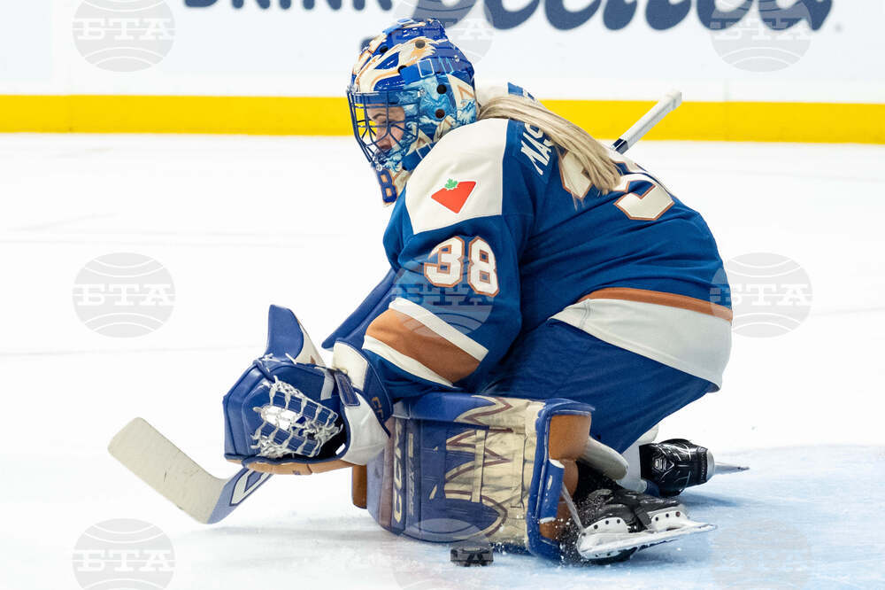 PWHL Frost Goldeneyes Hockey