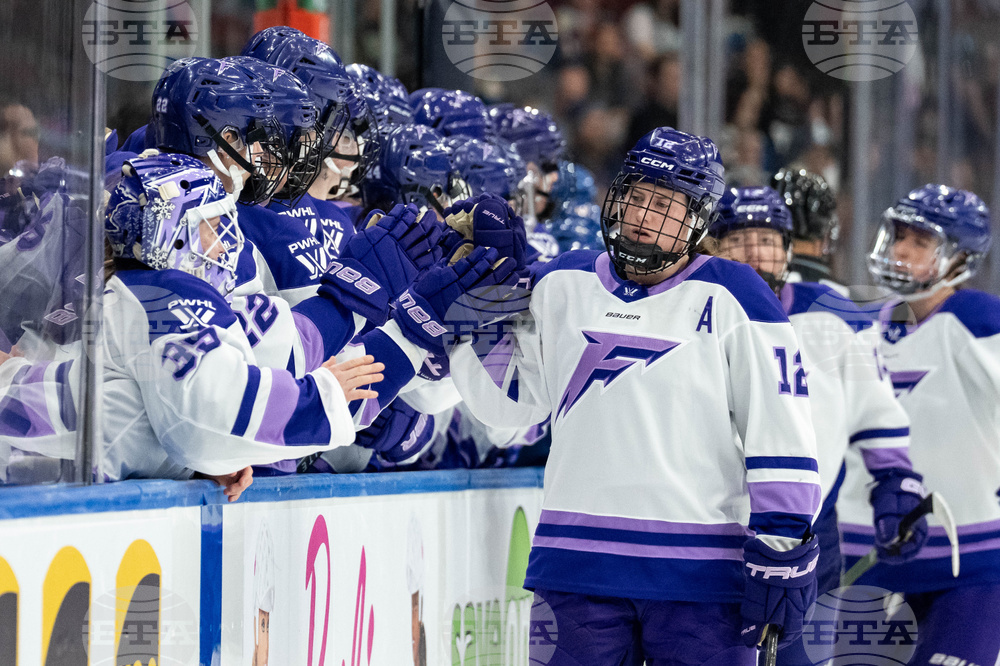 PWHL Frost Goldeneyes Hockey