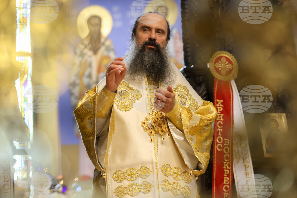 Храм „Св. св. Кирил и Методий“ - света литургия