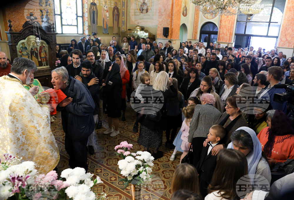 Храм „Св. св. Кирил и Методий“ - света литургия