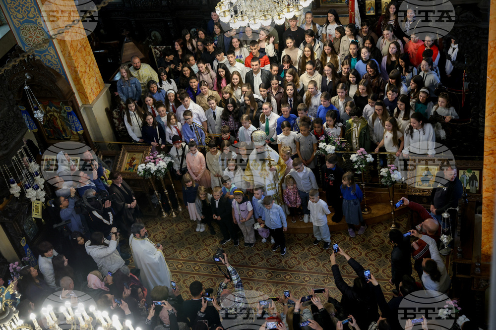 Храм „Св. св. Кирил и Методий“ - света литургия