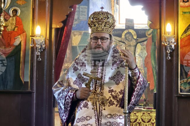 Нека имаме дръзновение и упование, че Господ победи смъртта, призова Видинският митрополит Пахомий