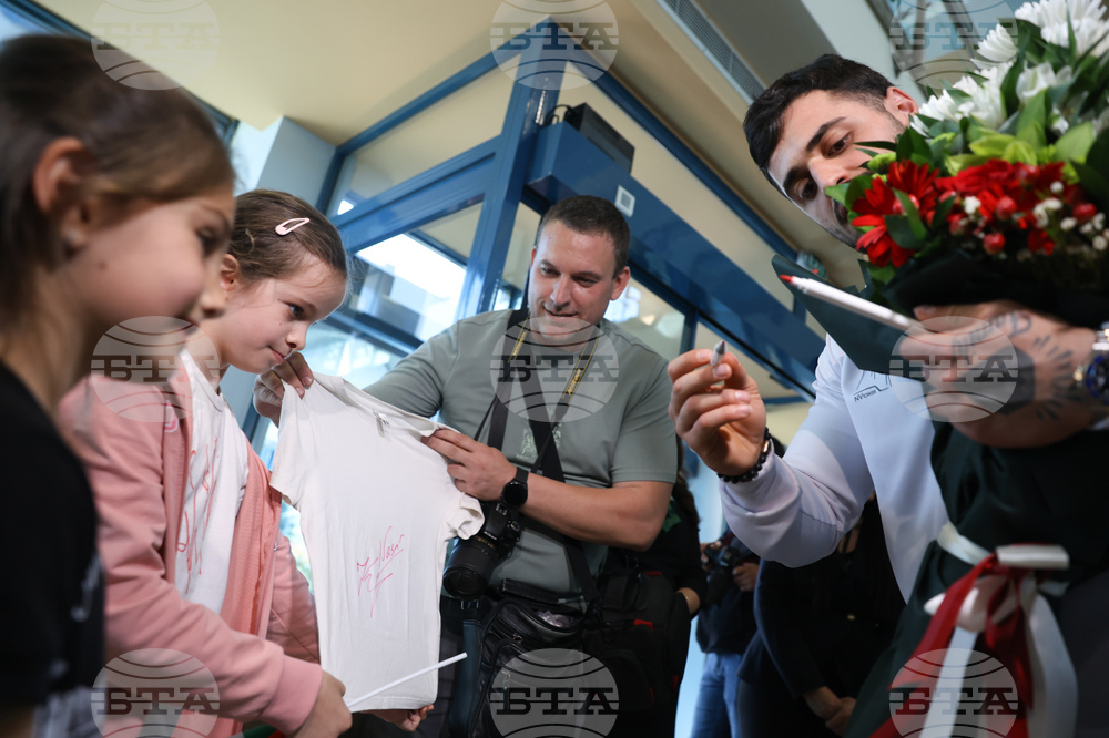 Карлос Насар - посрещане