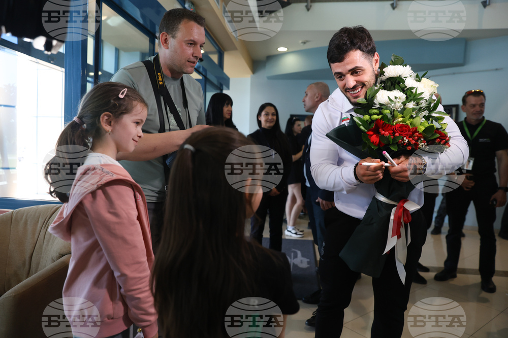 Карлос Насар - посрещане