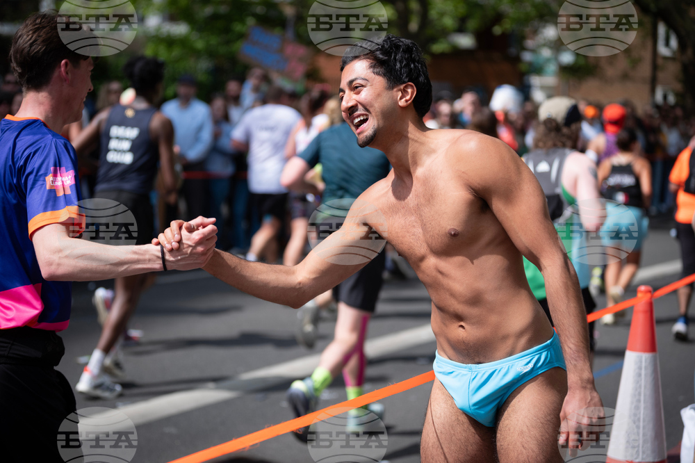 London Marathon Speedo Activation