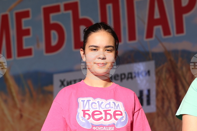 Общо 1200 евро са събрани на 12-ото издание на фестивала „Семе Българско“ в Севлиево в подкрепа на двойки с репродуктивни проблеми