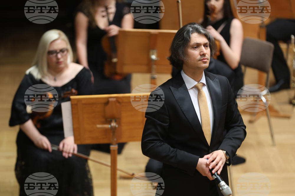 Зала „България“ - оркестър „Генезис“ - Йордан Камджалов  - концерт