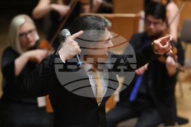 Зала „България“ - оркестър „Генезис“ - Йордан Камджалов  - концерт