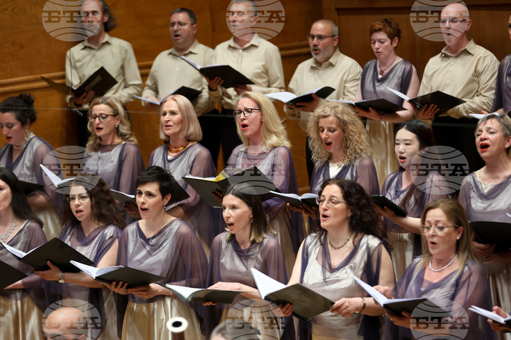 Зала „България“ - оркестър „Генезис“ - Йордан Камджалов  - концерт
