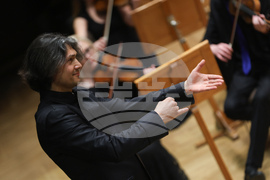 Зала „България“ - оркестър „Генезис“ - Йордан Камджалов  - концерт