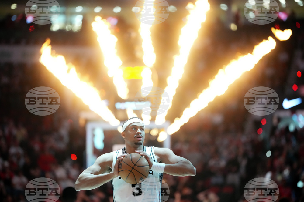 Spurs Trail Blazers Basketball