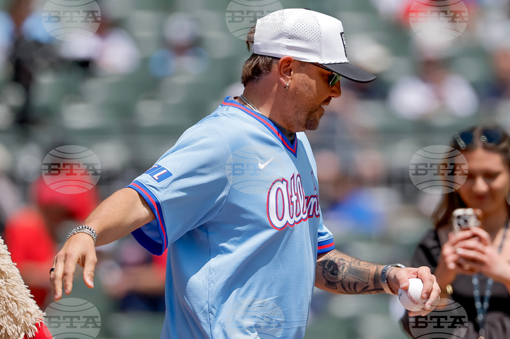 Phillies Braves Baseball