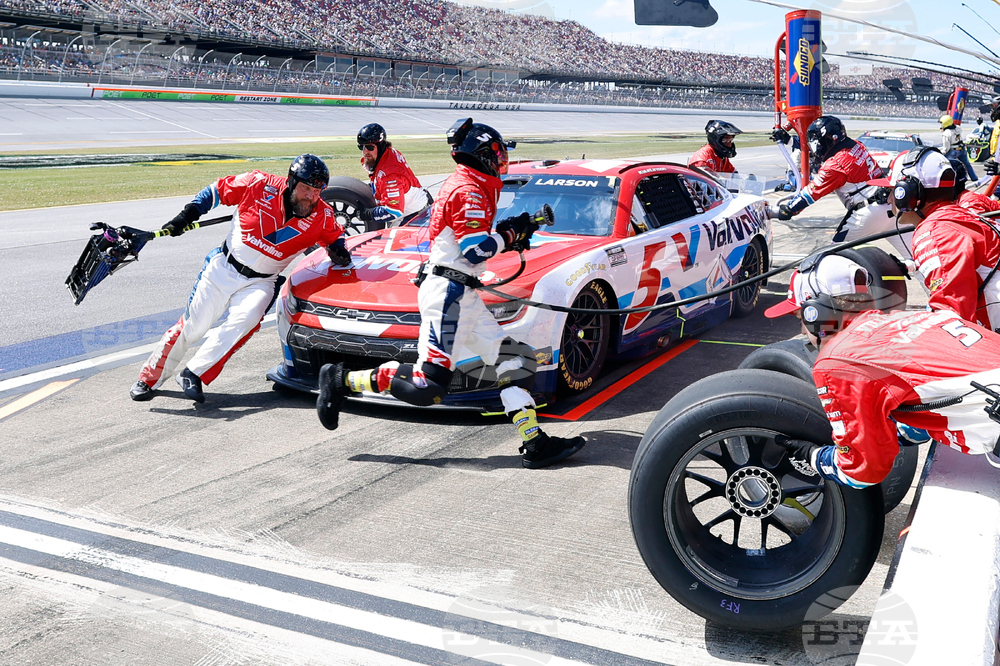 NASCAR Talladega Auto Racing