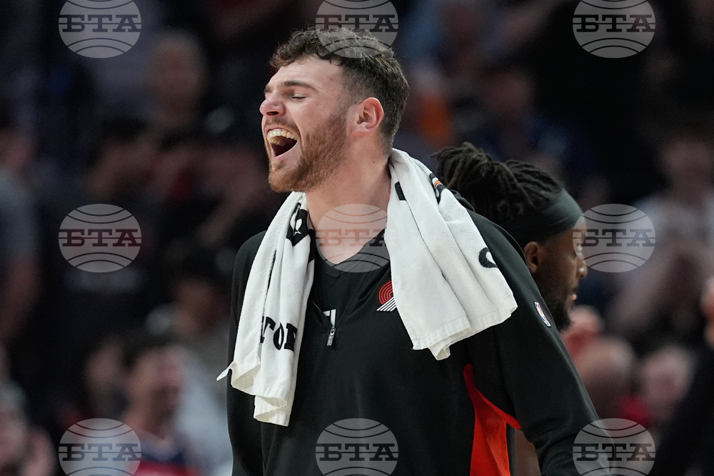 Spurs Trail Blazers Basketball