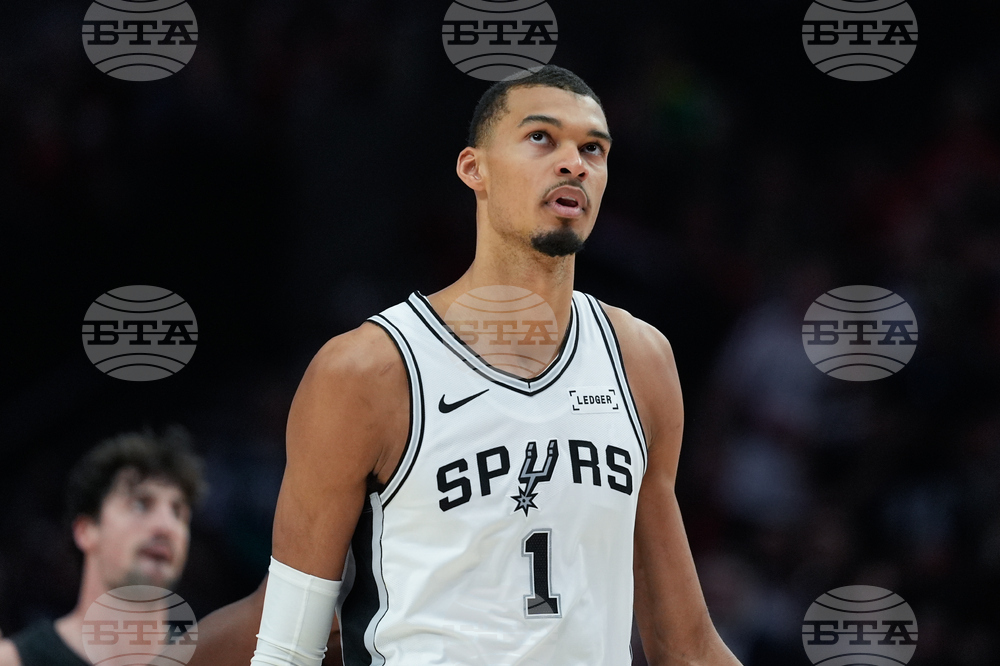 Spurs Trail Blazers Basketball