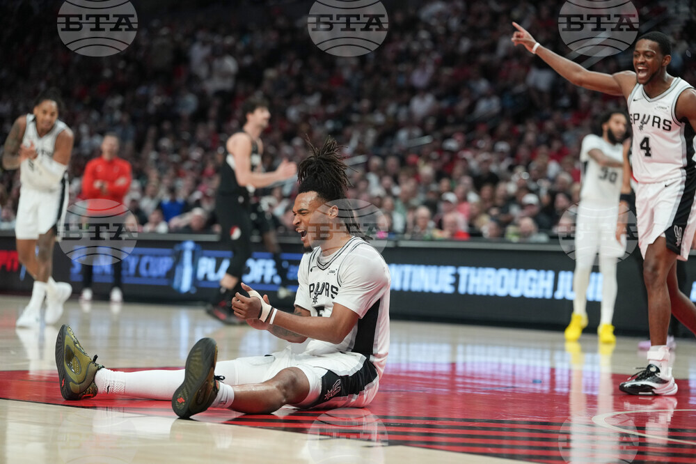 Spurs Trail Blazers Basketball