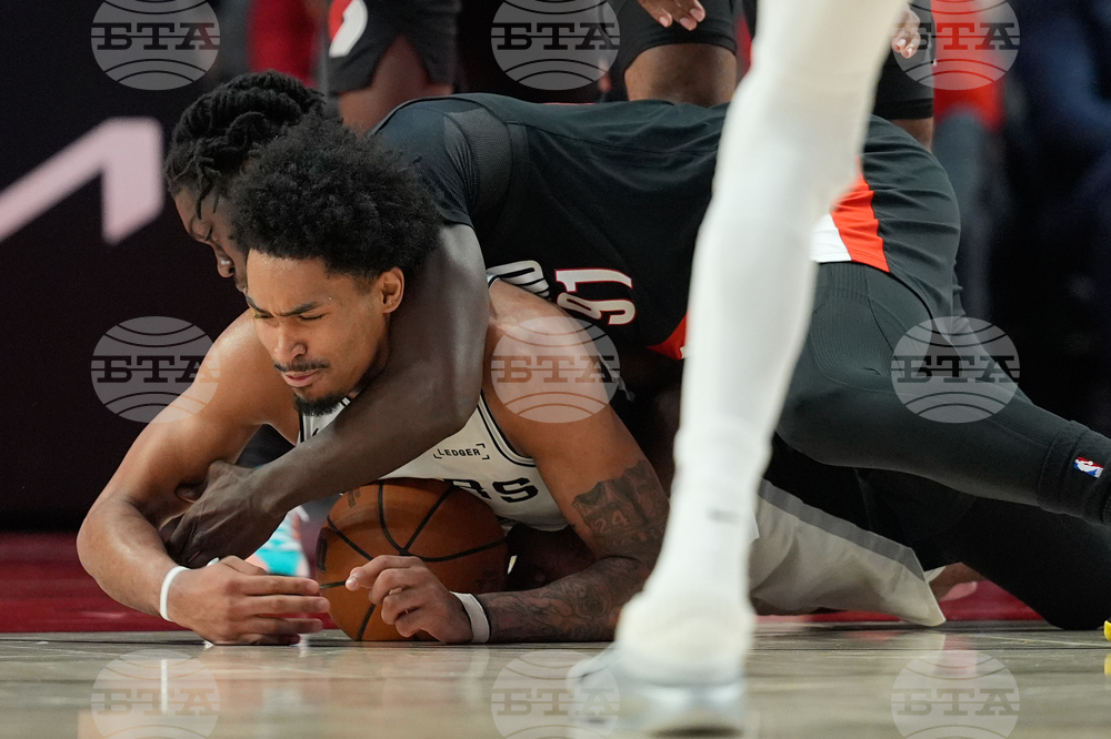 Spurs Trail Blazers Basketball