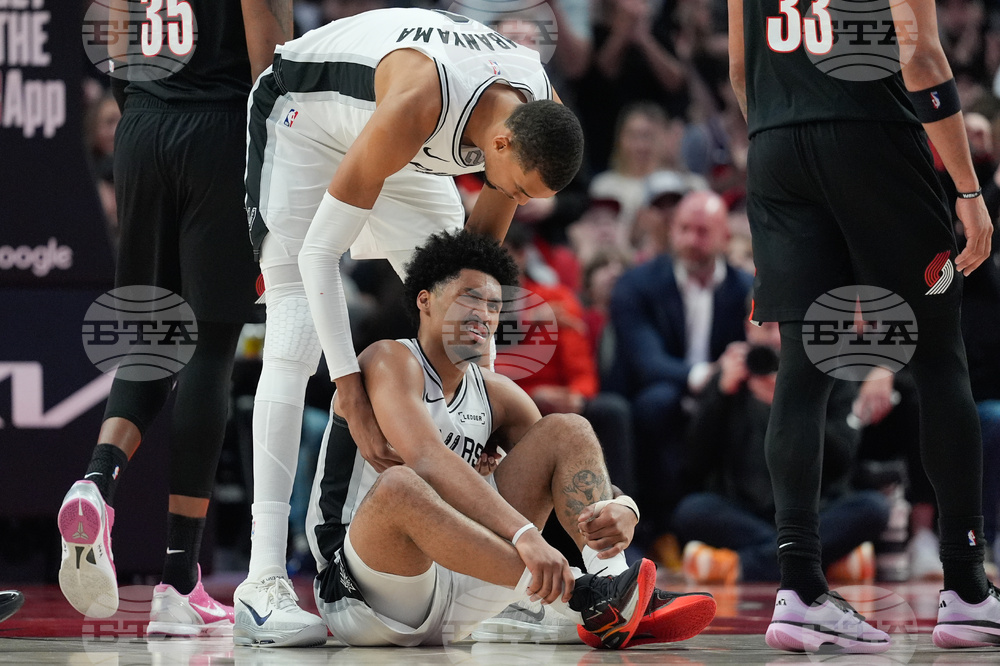 Spurs Trail Blazers Basketball