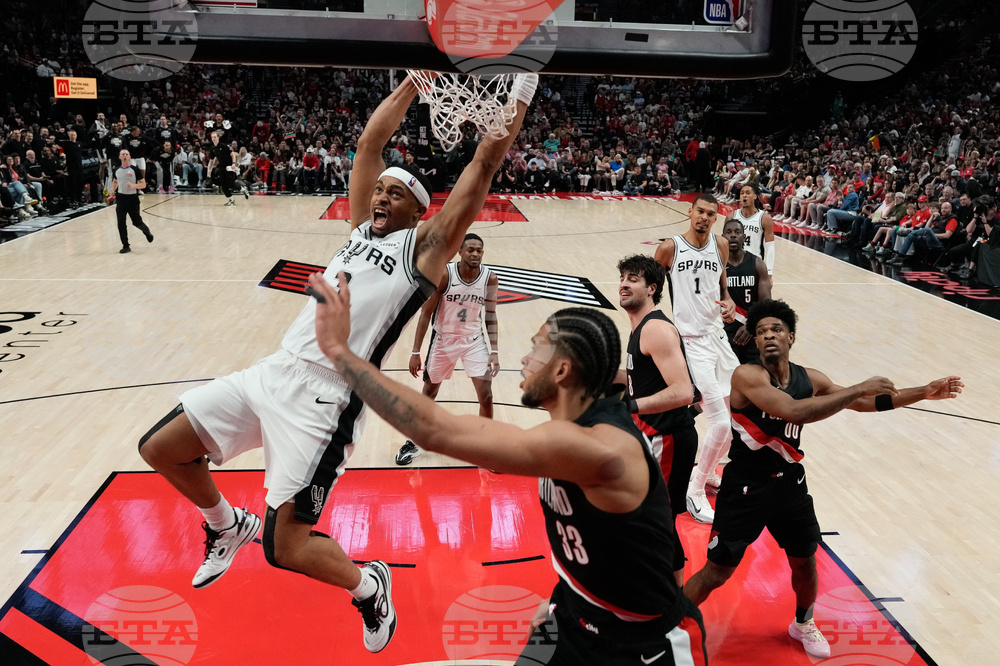 Spurs Trail Blazers Basketball