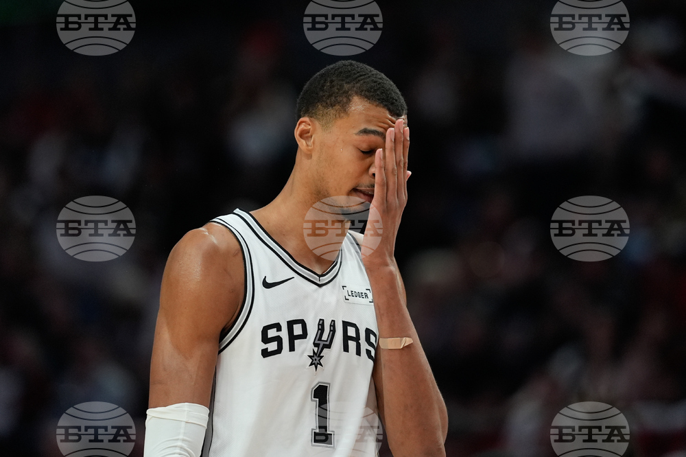 Spurs Trail Blazers Basketball