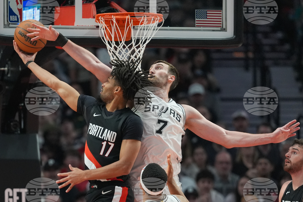 Spurs Trail Blazers Basketball
