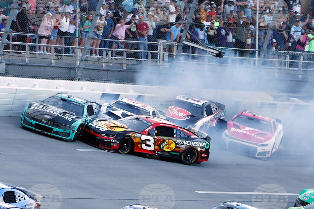 NASCAR Talladega Auto Racing