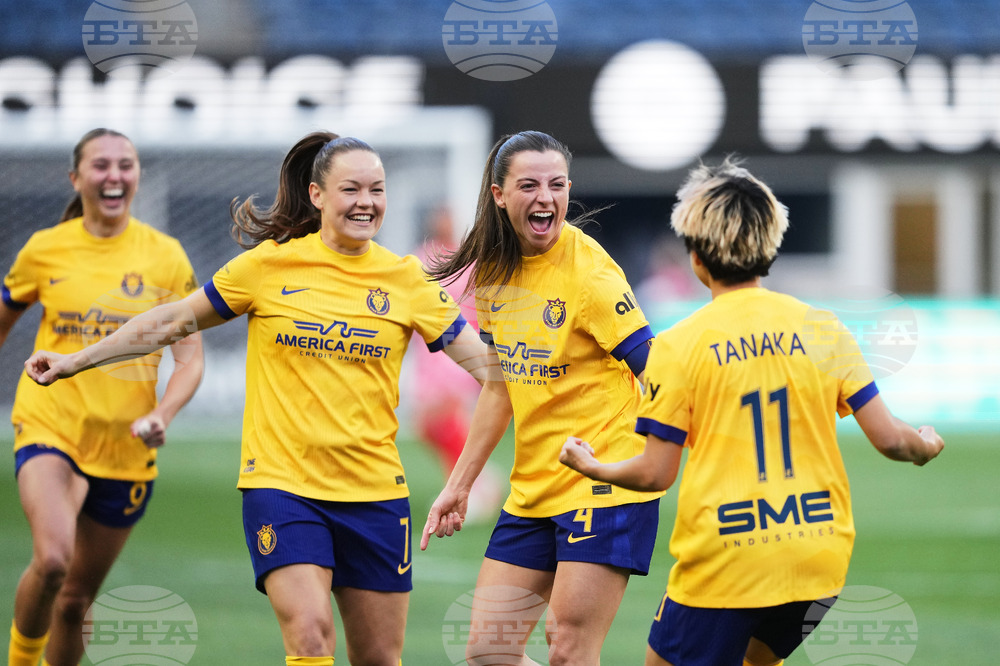 NWSL Royals Reign Soccer