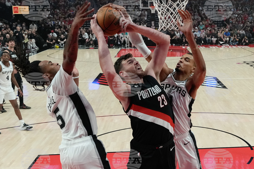 Spurs Trail Blazers Basketball