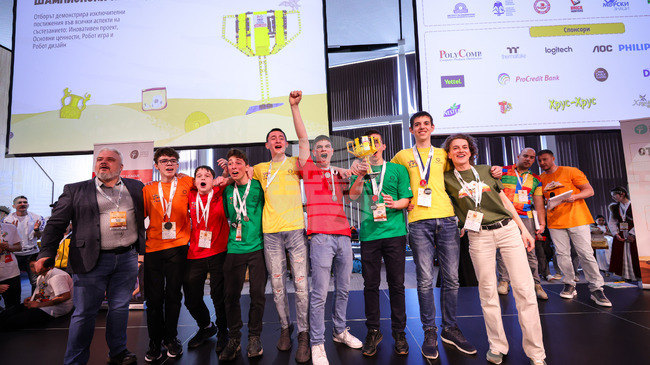 Отбор "Механо" от Бургас ще представи България на международния финал на First Lego League Challenge в Гърция