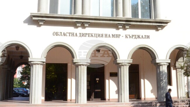 Полицията в Кърджали задържа мъж, стрелял и наранил с въздушен револвер други двама