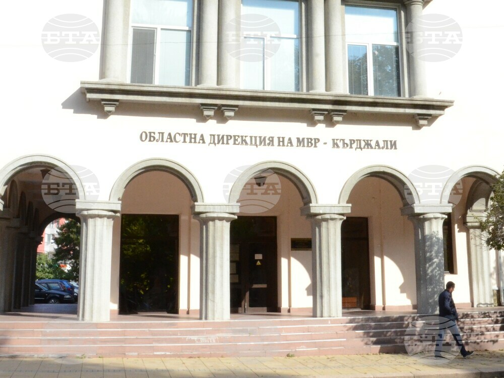 Полицията в Кърджали извършва проверка за издавани в медицински център фалшиви медицински удостоверения за шофьорска книжка