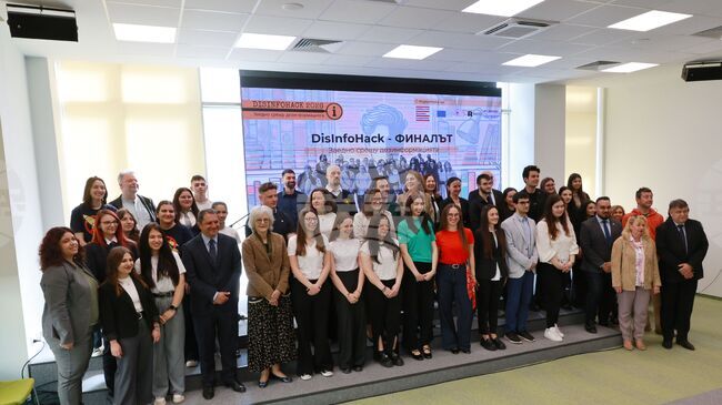 Финалът на DisInfoHack 2026 се състоя в института GATE към СУ „Св. Климент Охридски“