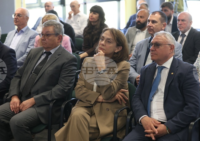 Bulgarian Physicist Involved in NASA's Artemis Missions Visits Bulgaria