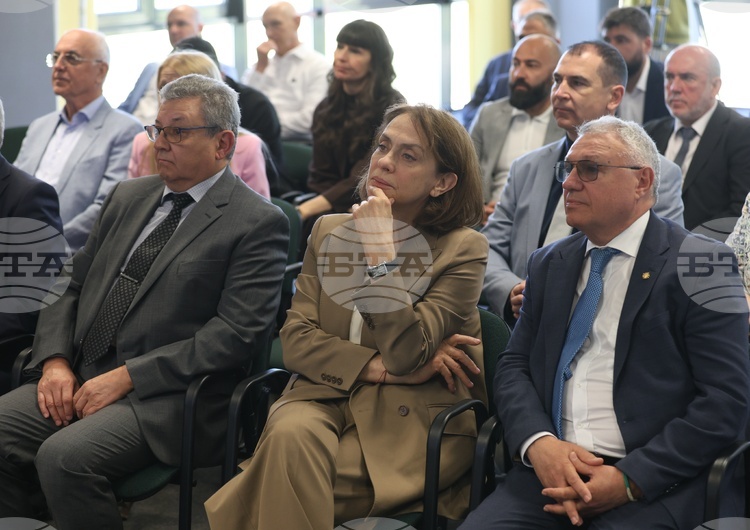Bulgarian Physicist Involved in NASA's Artemis Missions Visits Bulgaria