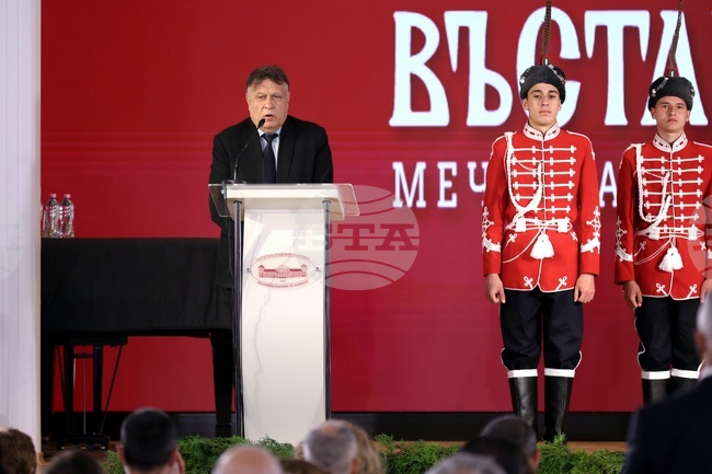 Sofia University Rector Urges Today's Bulgarians to Have Faith as Did April Uprising Participants 150 Years Ago