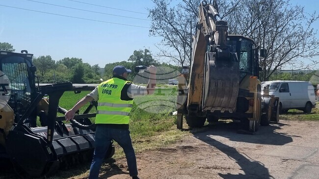 Започна реконструкция на участък от общинския път между Долни Дъбник и село Градина