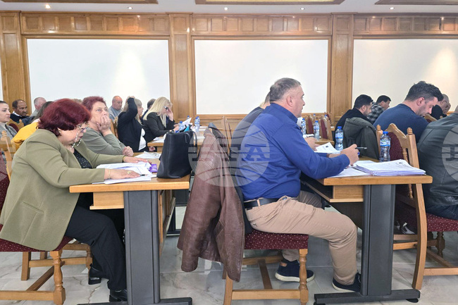 Съветниците в община Добричка одобриха временен безлихвен заем за проект за водопроводи в селата Божурово и Росеново