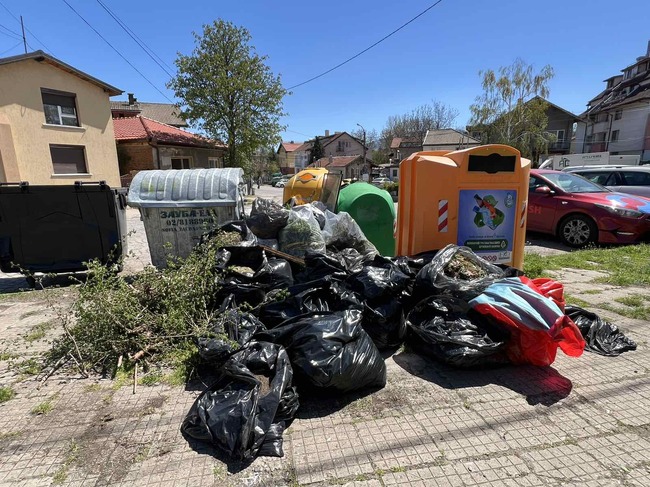 Пролетното почистване на София продължава и след кампанията, която се проведе през март, съобщиха от Столичната община 