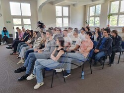 Американски колеж - инж. Петко Динев - Петко Дойков - Емили Сарджънт-Бийзли - ученици - среща