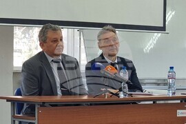 Американски колеж - инж. Петко Динев - Петко Дойков - Емили Сарджънт-Бийзли - ученици - среща