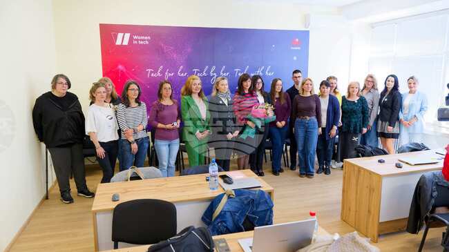 Милена Милотинова откри новото трето ниво на програмата "Жените в технологиите" във Висшето училище по телекомуникации и пощи