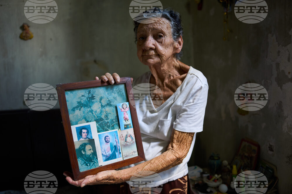APTOPIX Cuba Seniors