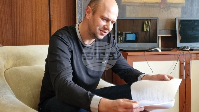 Предложение Младежкият дом и театърът в Перник да бъдат обединени в една институция ще разгледа Общинският съвет