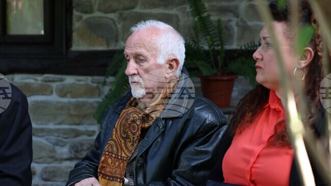 Литературните празници в Трявна утвърдиха престижа на името на Пенчо Славейков, каза филологът Божидар Стойков