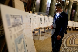 „35 години „Литературен вестник“ - изложба - откриване