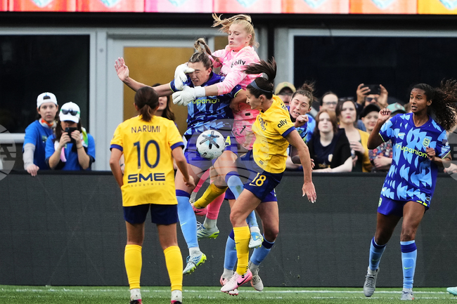 CORRECTION NWSL Royals Reign Soccer