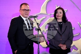 „Инвеститор на годината“ - награждаване - почетни плакети