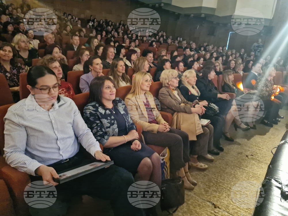 Търговище - Първо СУ „Св. Седмочисленици“ - 180 години светско образование - юбилеен концерт