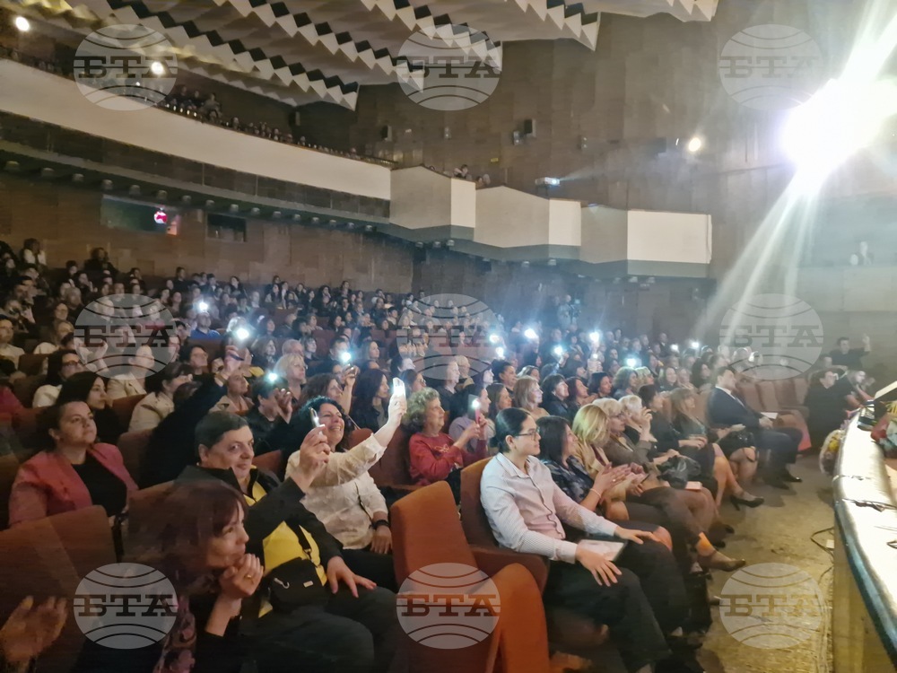 Търговище - Първо СУ „Св. Седмочисленици“ - 180 години светско образование - юбилеен концерт