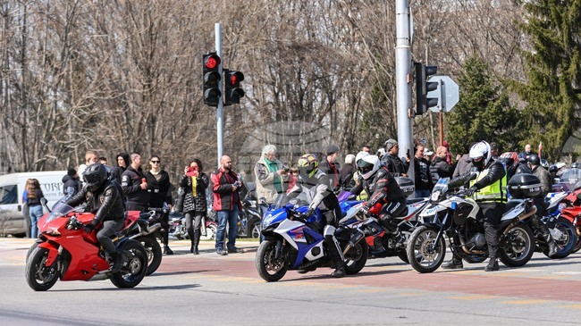 Променят движението в Пловдив заради традиционното мотошествие по повод първа пролет
